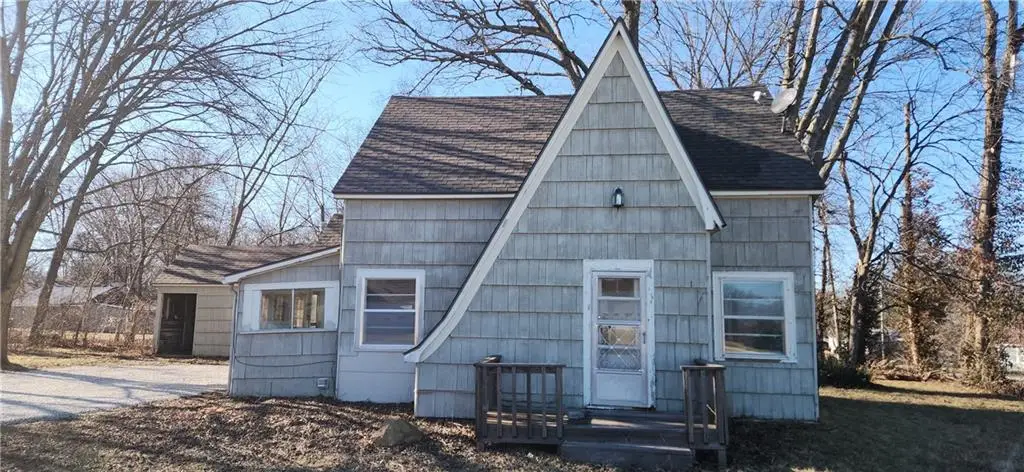 202 S Metcalf Road, Louisburg, KS 66053 - Image #1