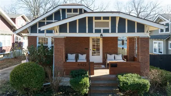 5929 Kenwood Avenue, Kansas City, MO 64110