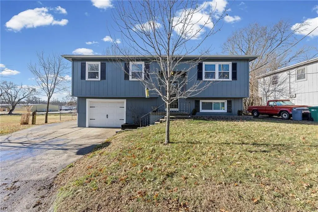 808 S Pearl Street, Paola, KS 66071 - Image #1