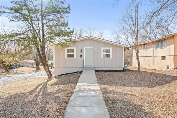 4027 E 45th Street, Kansas City, MO 64130