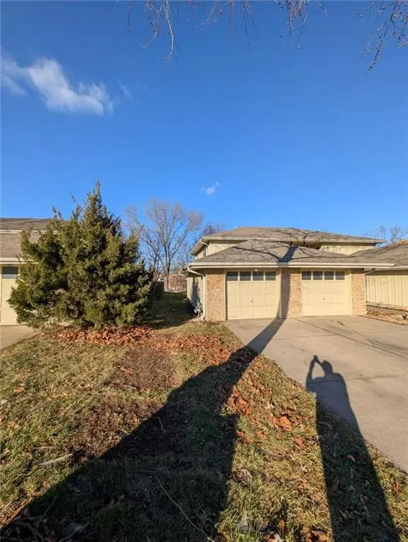 1012 NE Lindsay Avenue, Lees Summit, MO 64086 - Image #1