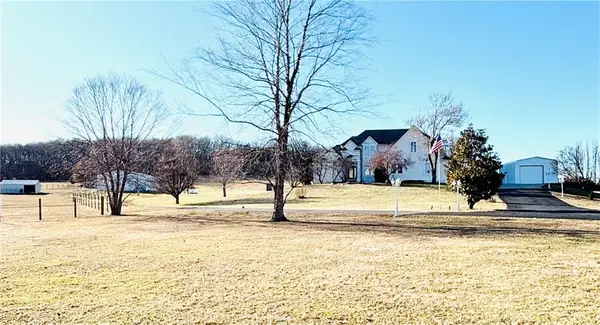 414 S Borgman Road, Buckner, MO 64016