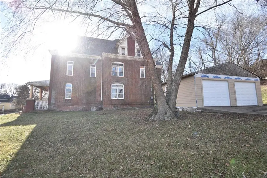 1308 N 11th Street, Saint Joseph, MO 64501 - Image #2