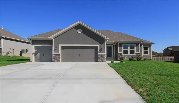 11105 N Bristol Avenue, Kansas City, MO 64156