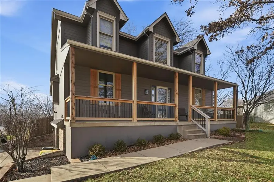 1201 Southcrest Drive, Blue Springs, MO 64015 - Image #2