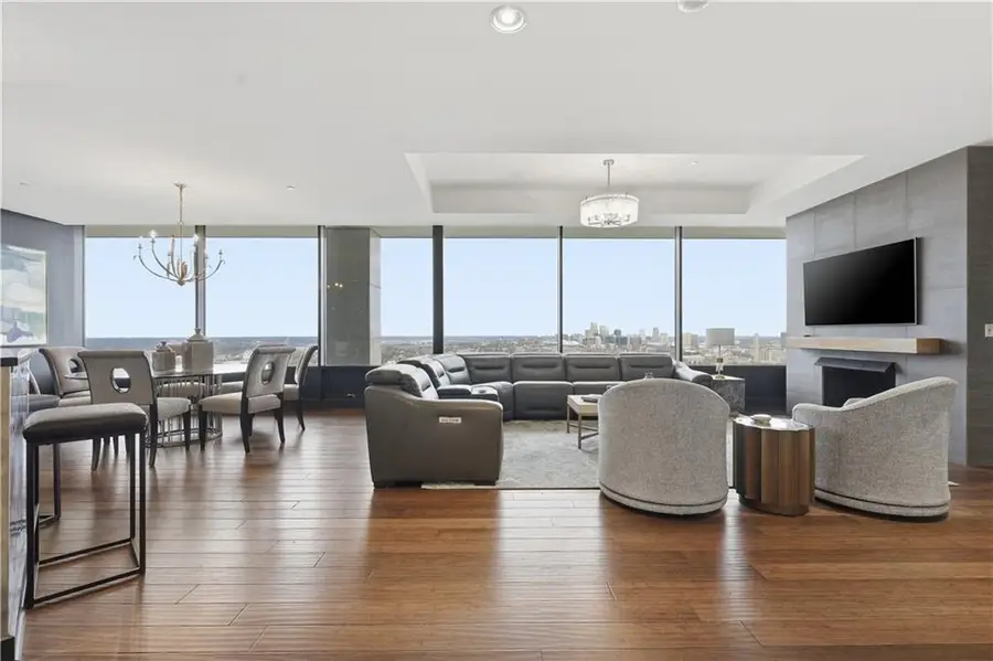 700 W 31st Street #1502, Kansas City, MO 64108 - Image #3