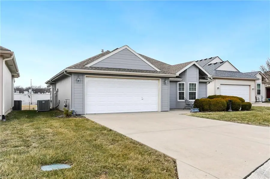 505 NW Durango Court, Blue Springs, MO 64014 - Image #2