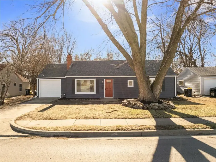 137 W 85th Street, Kansas City, MO 64114 - Image #3