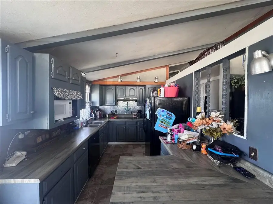 94 11th Street, Chillicothe, MO 64601 - Image #3