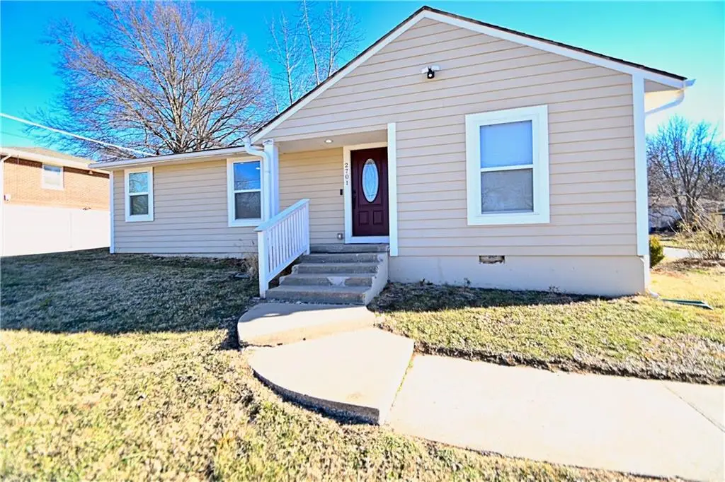 2701 N 74th Street, Kansas City, KS 66109 - Image #1