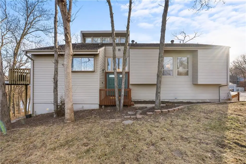 7112 N Belleview Avenue, Kansas City, MO 64118 - Image #1