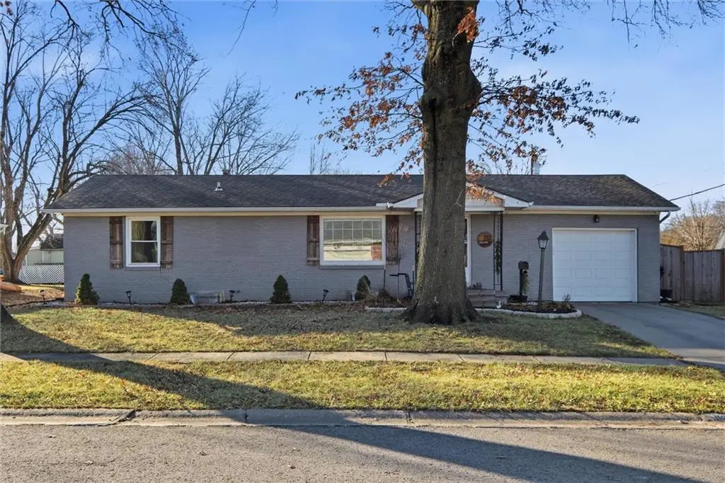 113 W Apache Lane, Gardner, KS 66030 - Image #1