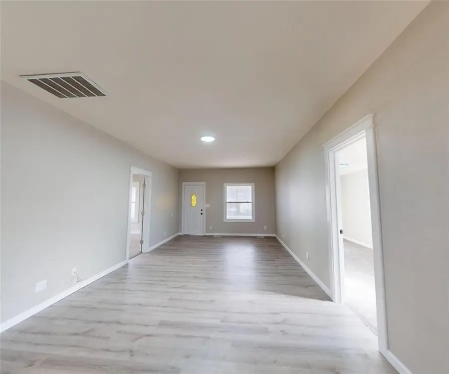 425 N Washington Street, Nevada, MO 64772 - Image #3