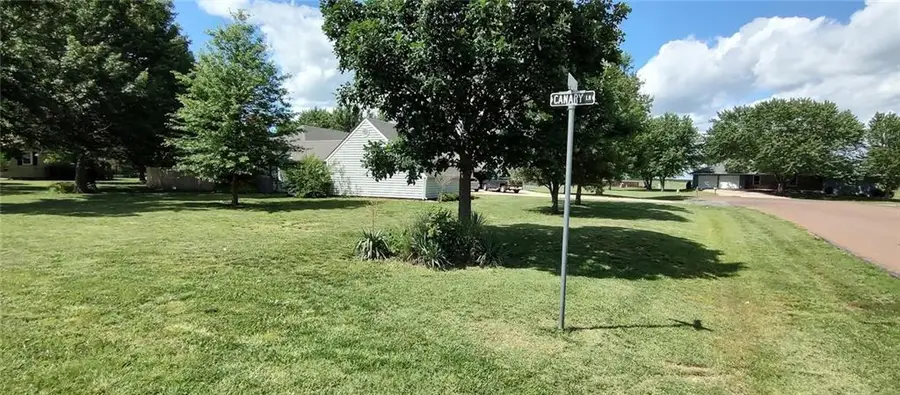 5 Canary Circle, Iola, KS 66749 - Image #2