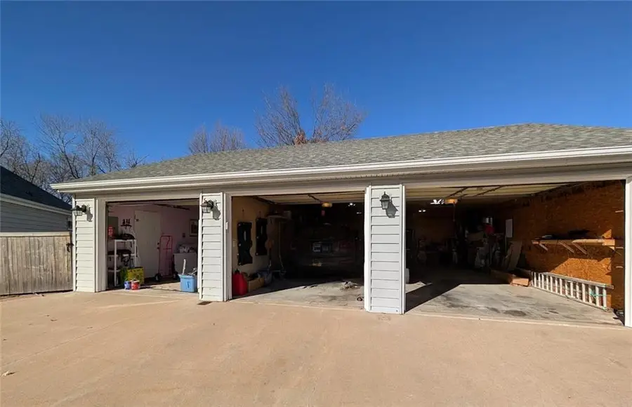 5 Canary Circle, Iola, KS 66749 - Image #3