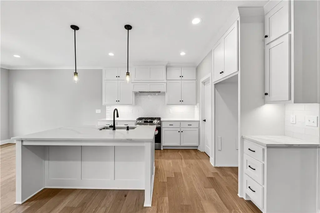 24985 W 94th Place, Lenexa, KS 66227 - Image #1