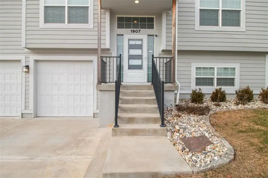 1907 Owen Drive, Pleasant Hill, MO 64080 - Image #3