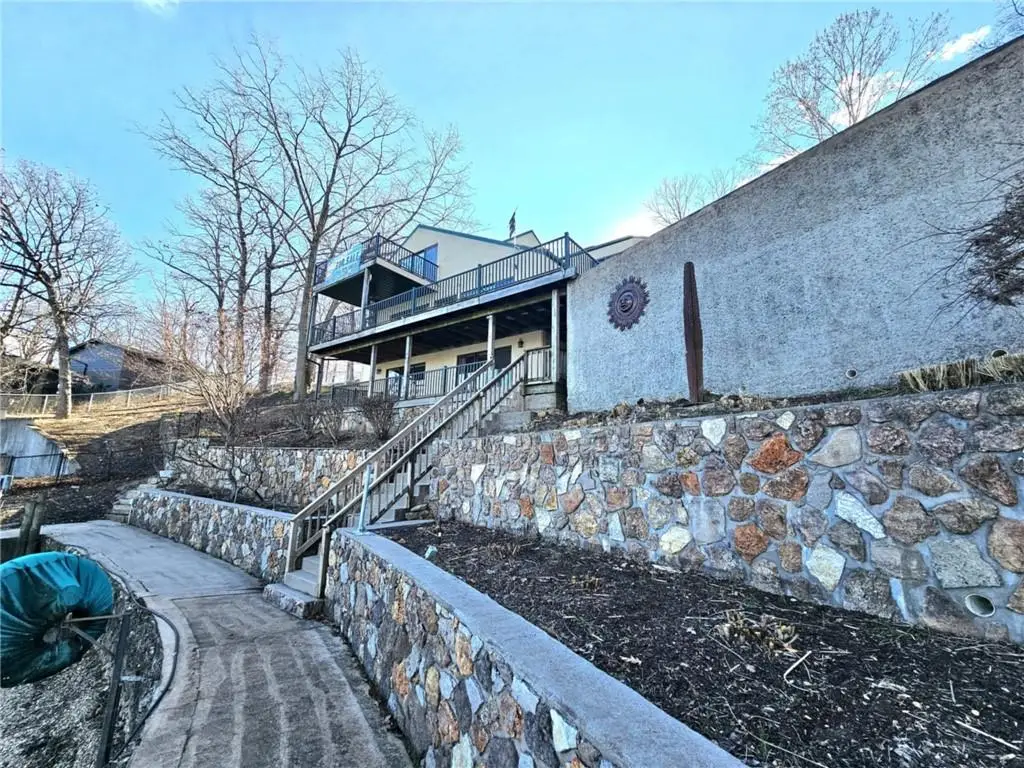 569 Sunrise Acres Point, Sunrise Beach, MO 65079 - #1