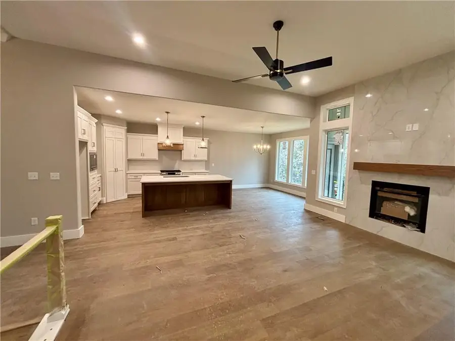 1206 Nw 5th Street, Oak Grove, MO 64075 - Image #3