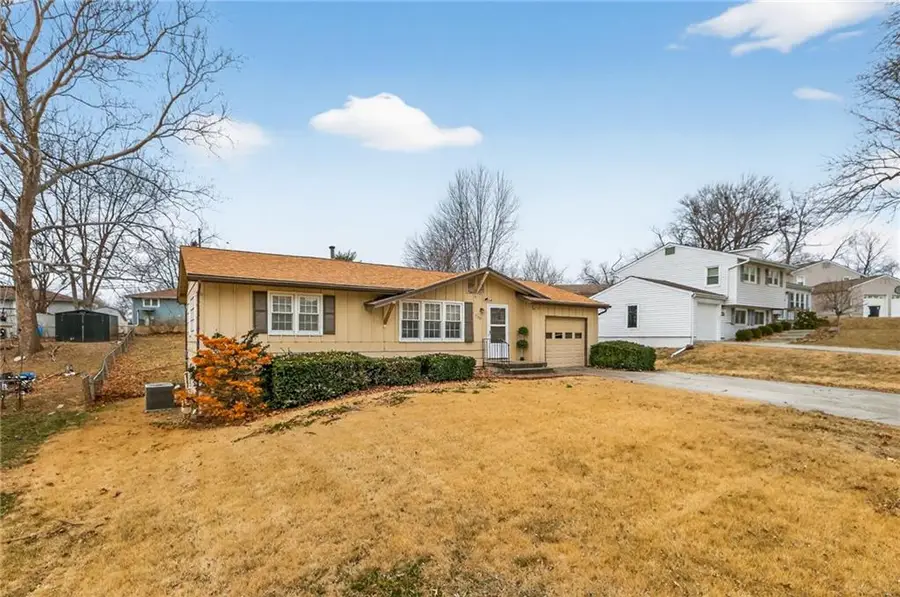 7308 NW Hemple Avenue, Kansas City, MO 64152 - Image #2