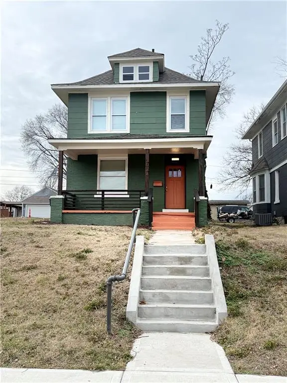 3024 Wayne Avenue, Kansas City, MO 64109 - Image #1