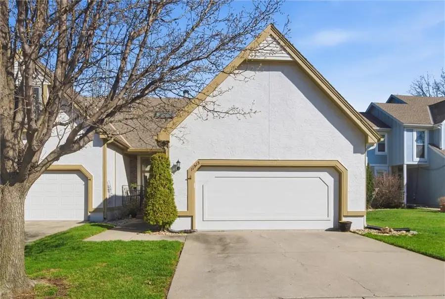 11915 Grandview Street, Overland Park, KS 66213 - #2