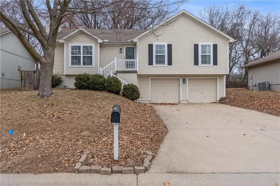 2617 NW Richard Drive, Blue Springs, MO 64015 - Image #2