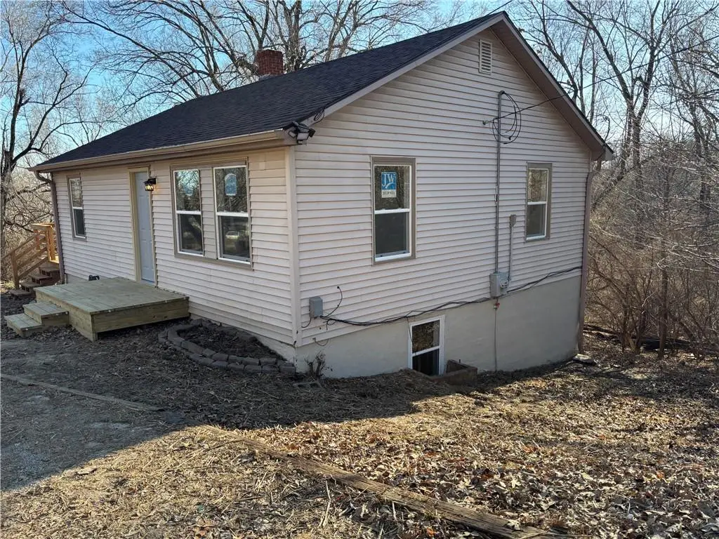 906 Riverview Drive, Saint Joseph, MO 64503 - Image #1