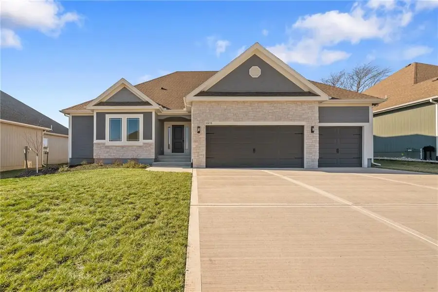 10216 N Winchester Avenue, Kansas City, MO 64156 - #3