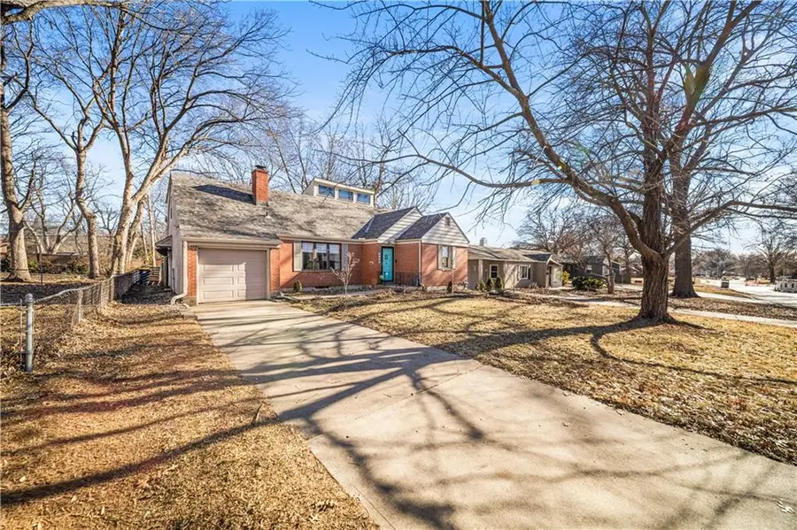 7611 Terrace Street, Kansas City, MO 64114 - Image #2