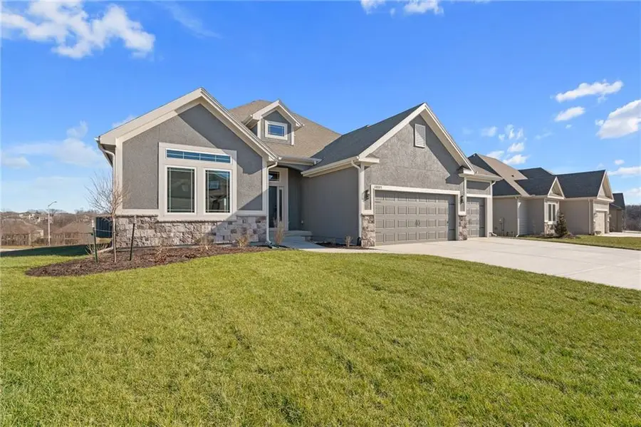 10205 N Winchester Avenue, Kansas City, MO 64156 - Image #3