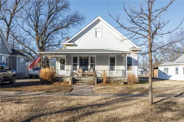 619 N 6th Street, Fredonia, KS 66736