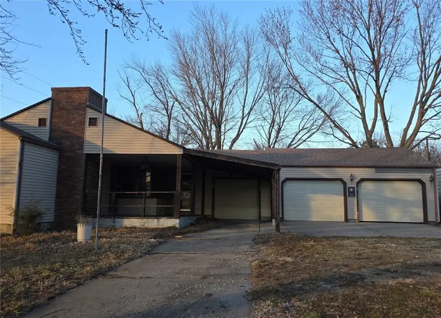 4630 SW 9th Street, Topeka, KS 66606 - #3