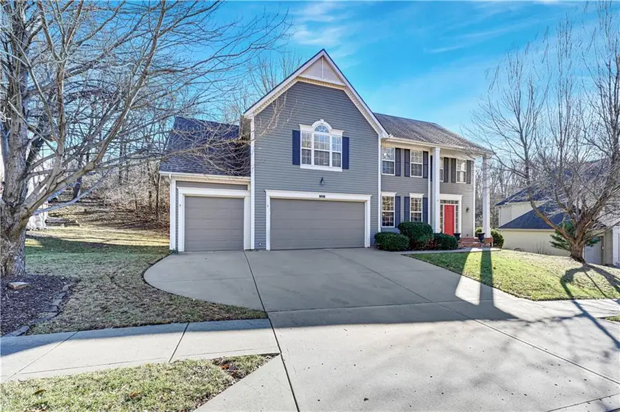 10119 River Hills Drive, Parkville, MO 64152 - Image #2