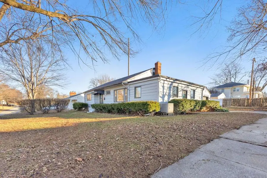 1103 N 24th Street, Saint Joseph, MO 64506 - Image #3