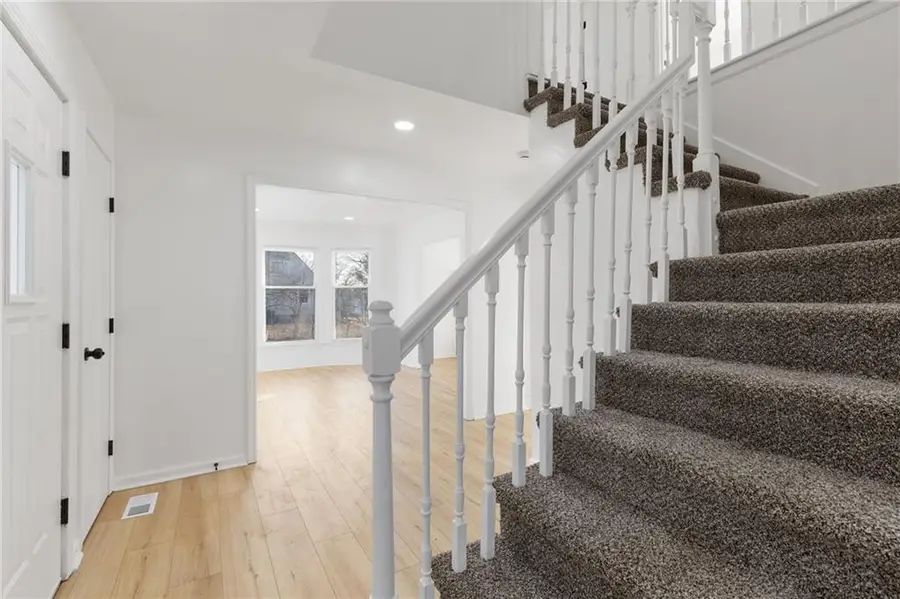 7014 N Brookside Road, Pleasant Valley, MO 64068 - Image #2