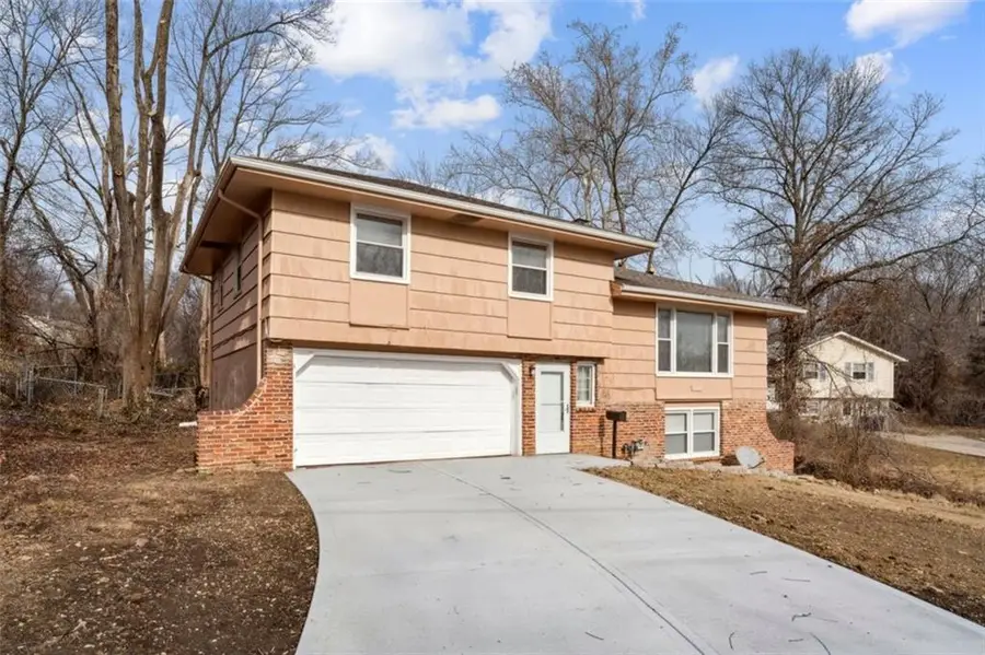 5904 E 103rd Street, Kansas City, MO 64134 - Image #2