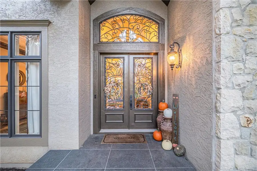 14606 Briar Street, Leawood, KS 66224 - Image #3