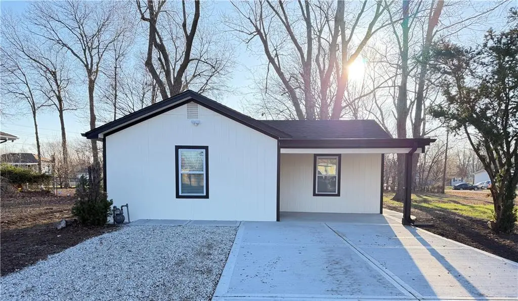 16015 Ann Avenue, Belton, MO 64012 - #1