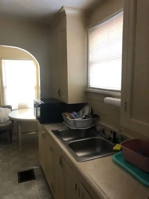 5410 Jackson Avenue, Kansas City, MO 64130 - Image #2