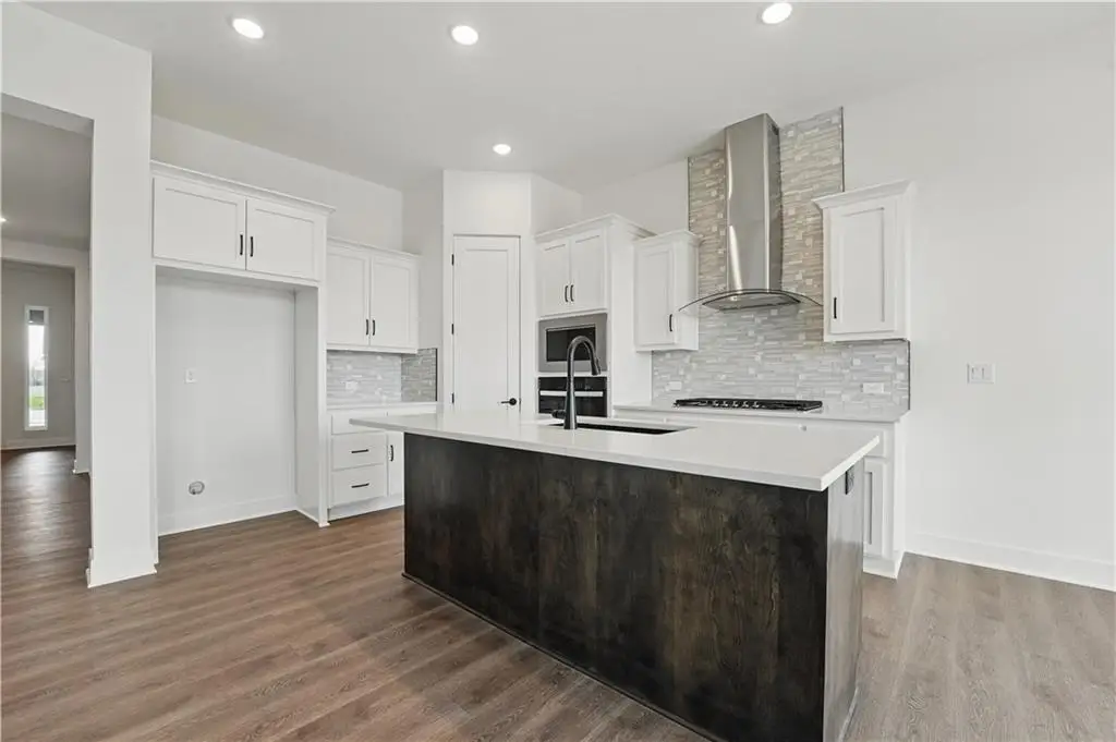 1705 NW 104th Terrace, Kansas City, MO 64155 - #1