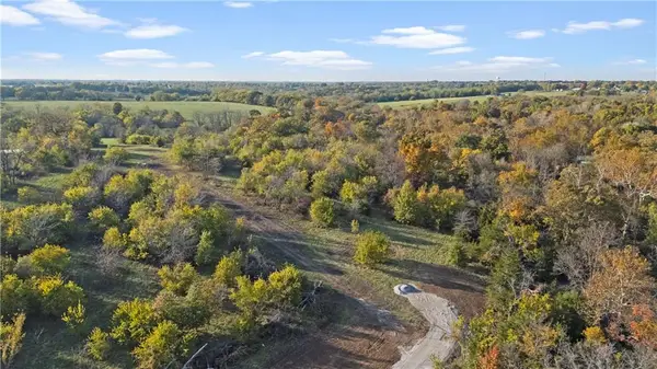 14908 S Miller Road, Lone Jack, MO 64070