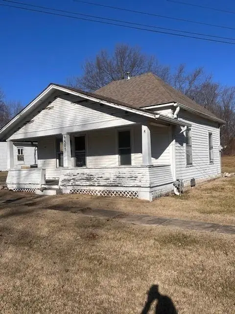505 E 2nd Street, Cameron, MO 64429 - Image #2