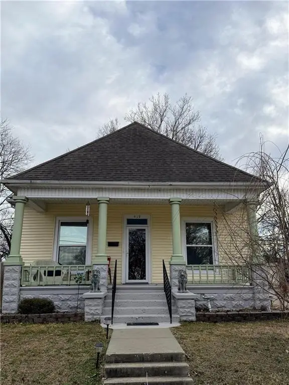 419 W Cherry Street, Nevada, MO 64772 - Image #1