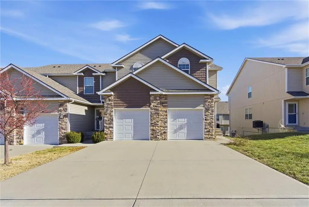 219 Pointe Lane, Raymore, MO 64083 - Image #1