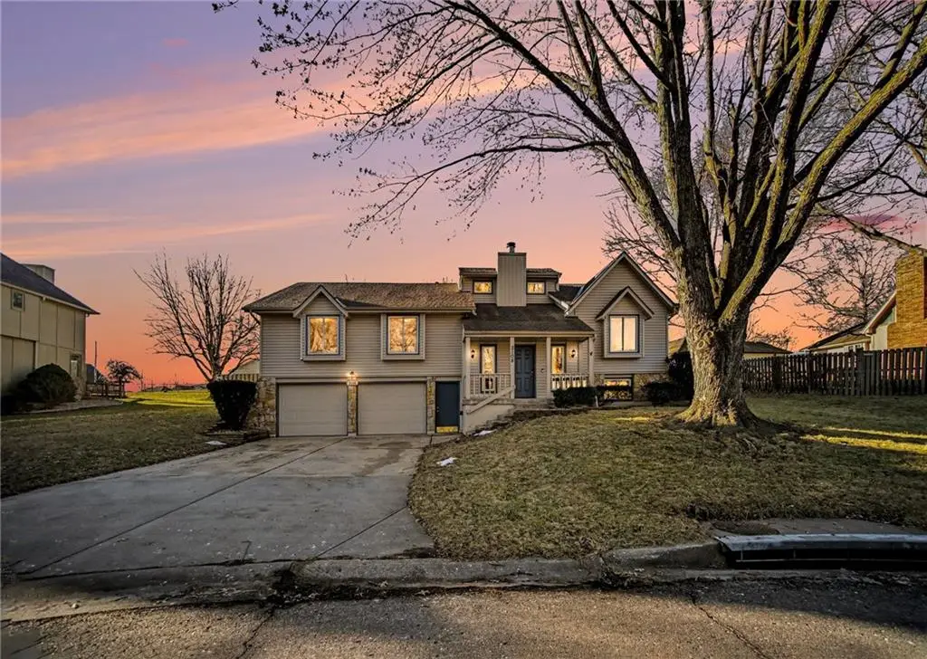 2108 SW Park Drive, Blue Springs, MO 64015 - #1