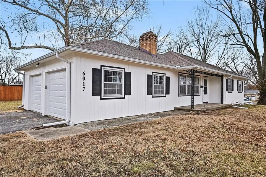6017 N Howard Avenue, Gladstone, MO 64118 - Image #3