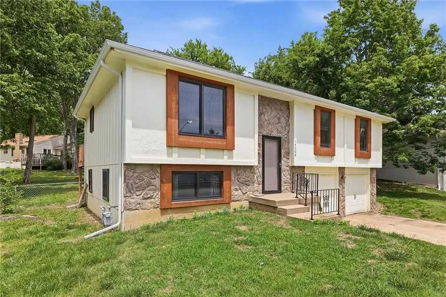 14208 W 63rd Street, Shawnee, KS 66216 - #2