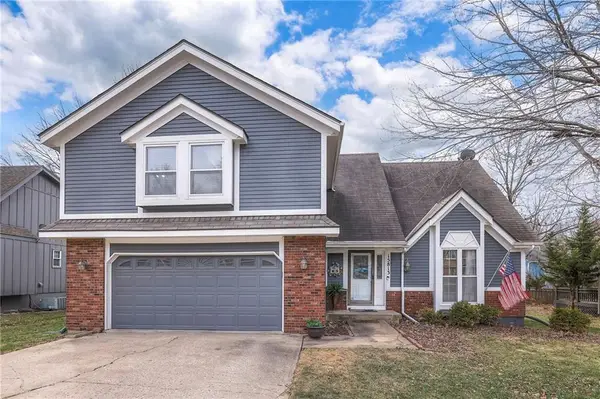 15813 W 147th Terrace, Olathe, KS 66062