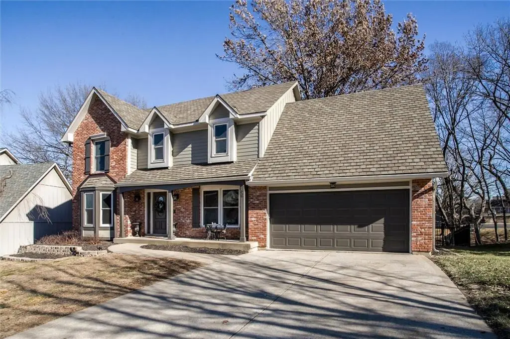 46 NE Shoreview Drive, Lees Summit, MO 64064 - Image #1